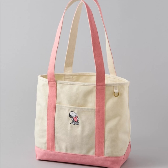 American Eagle Outfitters Handbags - American Eagle Limited Edition Snoopy Canvas Tote Bag - Cream and Pink NWT